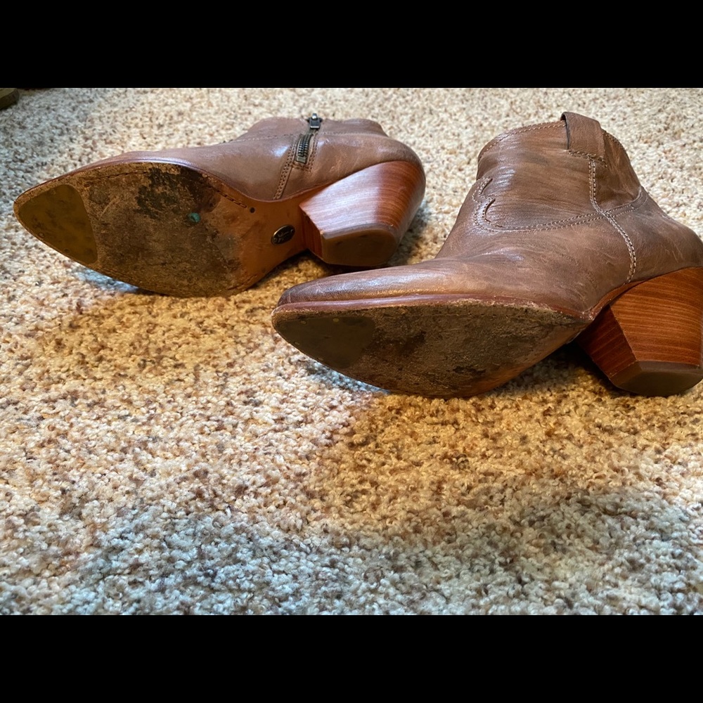 Frye Reina Bootie - Picture 4 of 7